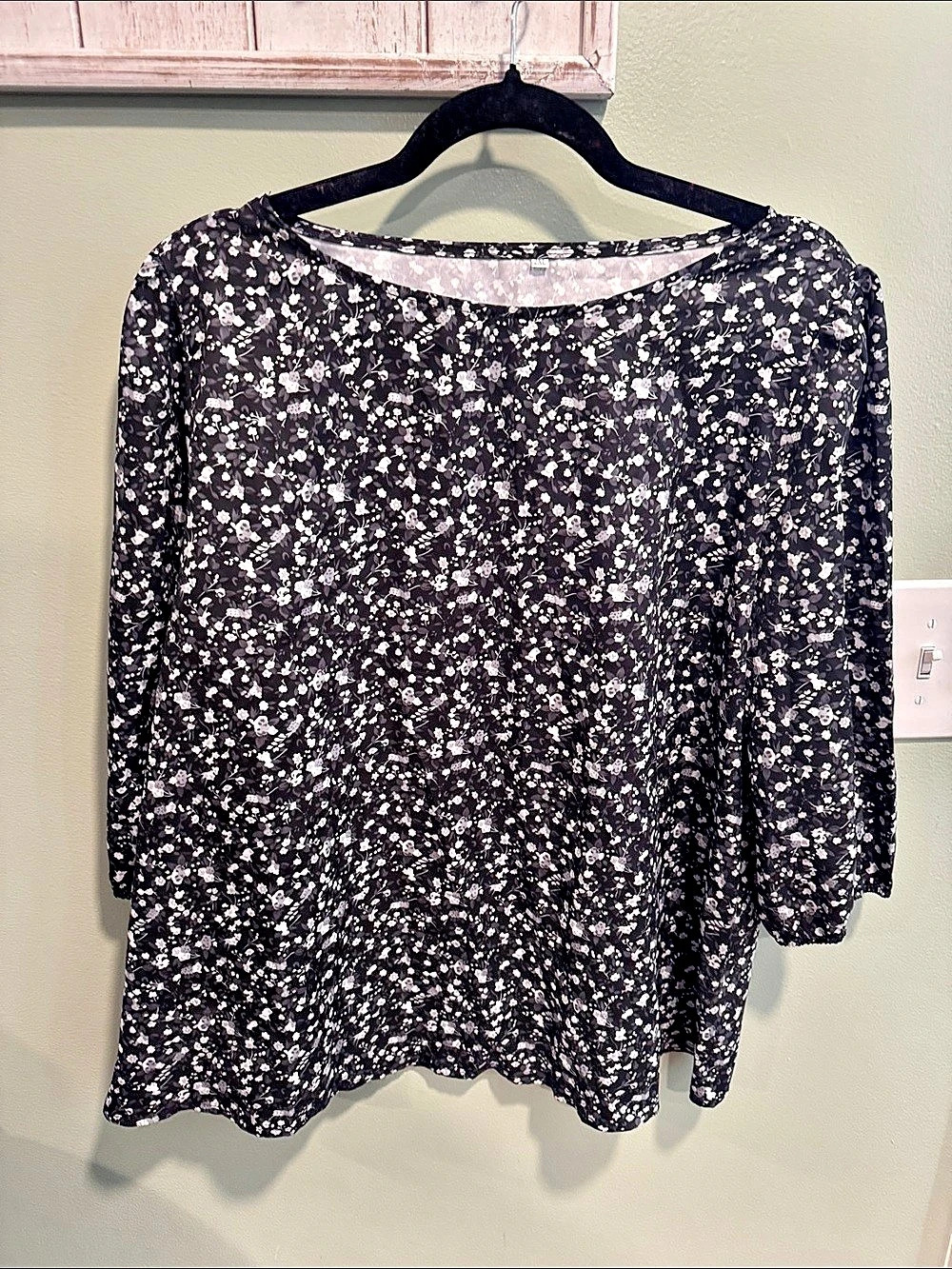 Floral Blouse in Black & White 2XL